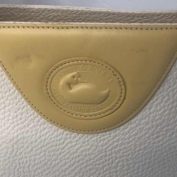 Dooney&Bourke all weather Leather tote and matching wallet EUC Cream&Yellow - Picture 8 of 16